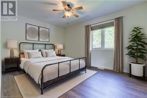 647 Mallory Beach Road, South Bruce Peninsula, ON - Indoor Photo Showing Bedroom