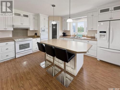 South #4 Acreage, Swift Current Rm No. 137, SK - Indoor Photo Showing Kitchen