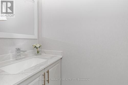 62 Elgin Drive, Brampton, ON - Indoor Photo Showing Bathroom