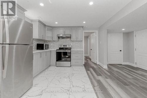 62 Elgin Drive, Brampton (Brampton South), ON - Indoor Photo Showing Kitchen