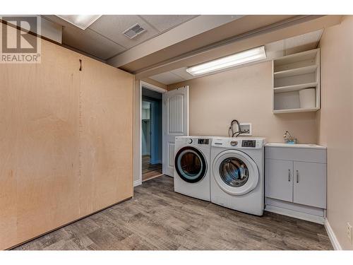 2303 19 Street, Vernon, BC - Indoor Photo Showing Laundry Room