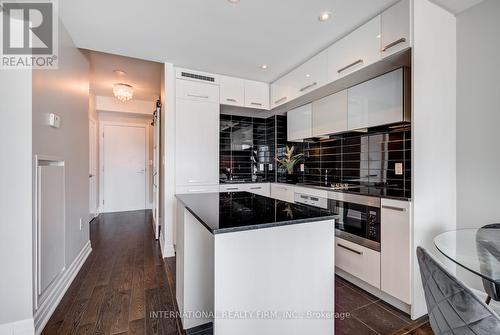 1503 - 8 The Esplanade, Toronto, ON - Indoor Photo Showing Kitchen With Upgraded Kitchen