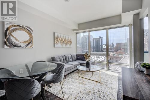 1503 - 8 The Esplanade, Toronto, ON - Indoor Photo Showing Living Room