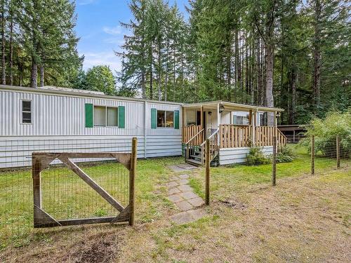 7821 Little Way, Fanny Bay, BC 