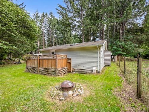 7821 Little Way, Fanny Bay, BC 