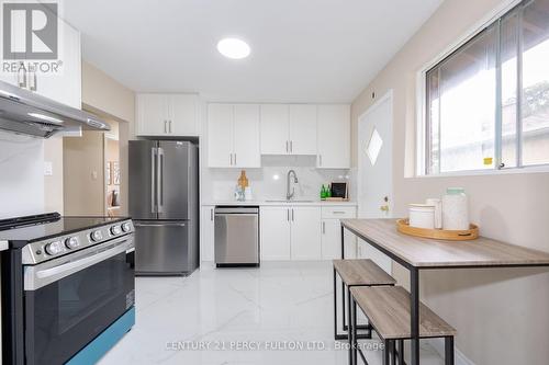 8 Bailey Crescent, Toronto (Woburn), ON - Indoor Photo Showing Kitchen With Stainless Steel Kitchen