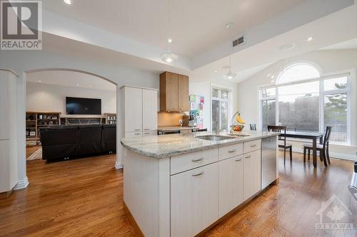 1853 Rideau Garden Drive, Ottawa, ON - Indoor Photo Showing Kitchen