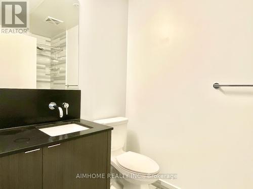 6705 - 100 Harbour Street, Toronto (Waterfront Communities), ON - Indoor Photo Showing Bathroom