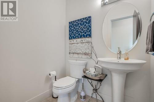 1395 Ellis Street Unit# 902, Kelowna, BC - Indoor Photo Showing Bathroom