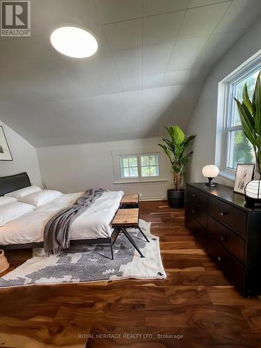 275 Albert Street, Belleville, ON - Indoor Photo Showing Bedroom