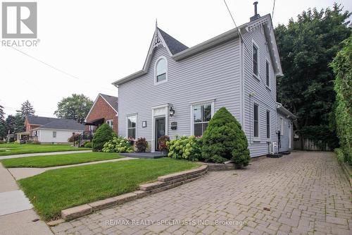 376 Pine Street, Milton, ON 