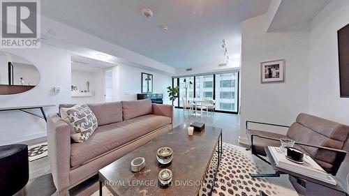 2306 - 188 Cumberland Street, Toronto, ON - Indoor Photo Showing Living Room