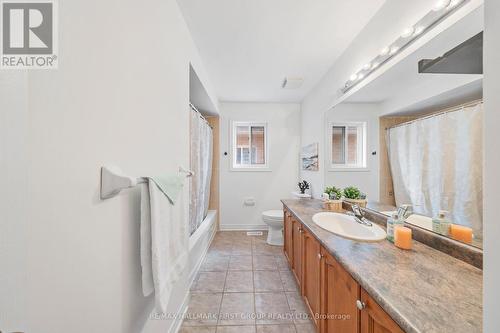 494 Rougewalk Drive, Pickering, ON - Indoor Photo Showing Bathroom