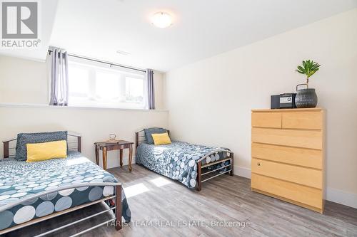 45 Betty Boulevard, Wasaga Beach, ON - Indoor Photo Showing Bedroom