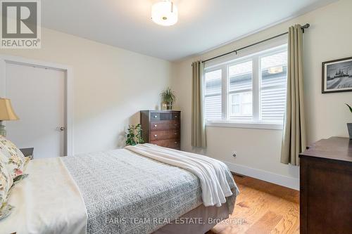 45 Betty Boulevard, Wasaga Beach, ON - Indoor Photo Showing Bedroom