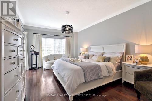 4210 Sarazen Drive, Burlington, ON - Indoor Photo Showing Bedroom