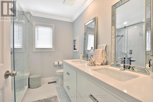 4210 Sarazen Drive, Burlington, ON - Indoor Photo Showing Bathroom