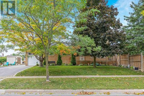 162 Prince Charles Drive, Halton Hills, ON - Outdoor