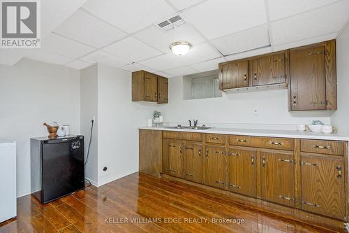 162 Prince Charles Drive, Halton Hills (Georgetown), ON - Indoor Photo Showing Kitchen With Double Sink