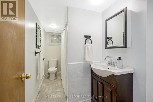 162 Prince Charles Drive, Halton Hills (Georgetown), ON - Indoor Photo Showing Bathroom