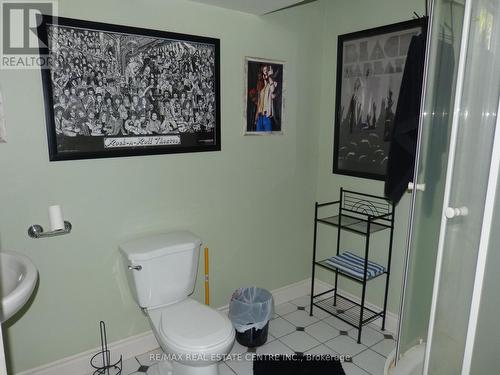 3 - 3530 Concession Road, Essex, ON - Indoor Photo Showing Bathroom