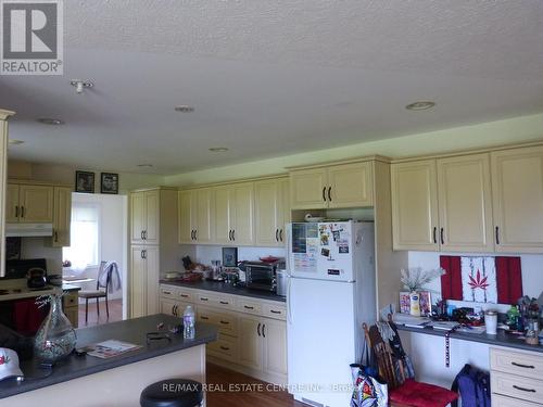 3 - 3530 Concession Road, Essex, ON - Indoor Photo Showing Kitchen