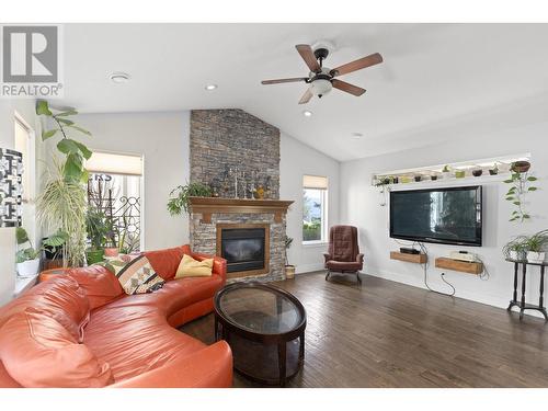 1806 Olympus Way, West Kelowna, BC - Indoor Photo Showing Living Room With Fireplace