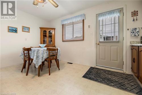 402 Mageau Street, West Nipissing (Sturgeon Falls), ON - Indoor Photo Showing Dining Room