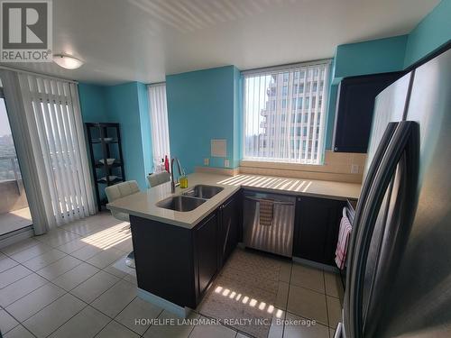 3508 - 23 Hollywood Avenue, Toronto (Willowdale East), ON - Indoor Photo Showing Kitchen With Double Sink