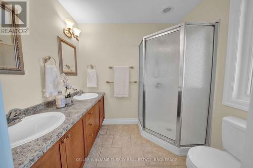 27 Boyce Court, Belleville, ON - Indoor Photo Showing Bathroom