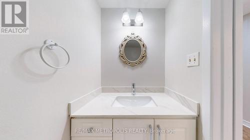 1424 Fieldlight Boulevard, Pickering, ON - Indoor Photo Showing Bathroom