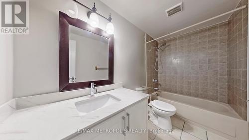 1424 Fieldlight Boulevard, Pickering, ON - Indoor Photo Showing Bathroom