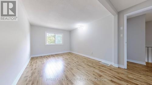 1424 Fieldlight Boulevard, Pickering, ON - Indoor Photo Showing Other Room