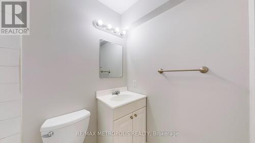 1424 Fieldlight Boulevard, Pickering, ON - Indoor Photo Showing Bathroom