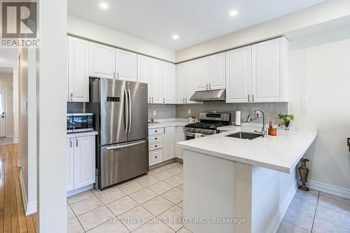 3041 Lavenham Place, Mississauga (Churchill Meadows), ON - Indoor Photo Showing Kitchen With Upgraded Kitchen