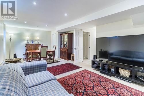 3041 Lavenham Place, Mississauga (Churchill Meadows), ON - Indoor Photo Showing Living Room