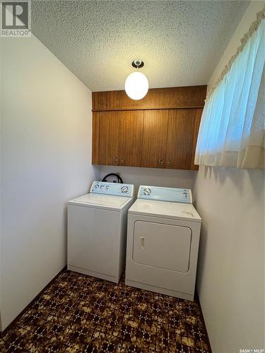 720 Donald Street, Hudson Bay, SK - Indoor Photo Showing Laundry Room