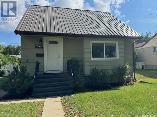 1672 97Th Street, North Battleford, SK - Outdoor