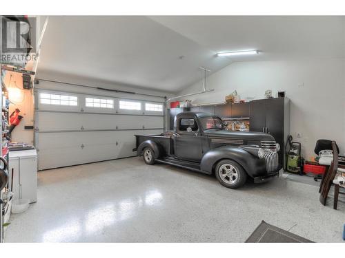 1960 Klo Road Unit# 73 Lot# 3, Kelowna, BC - Indoor Photo Showing Garage