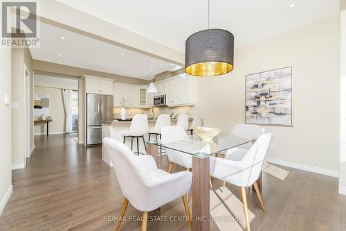 16 Guthrie Lane, Guelph/Eramosa (Rockwood), ON - Indoor Photo Showing Dining Room