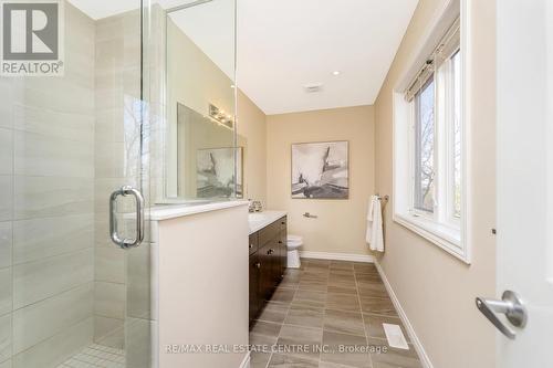 16 Guthrie Lane, Guelph/Eramosa (Rockwood), ON - Indoor Photo Showing Bathroom