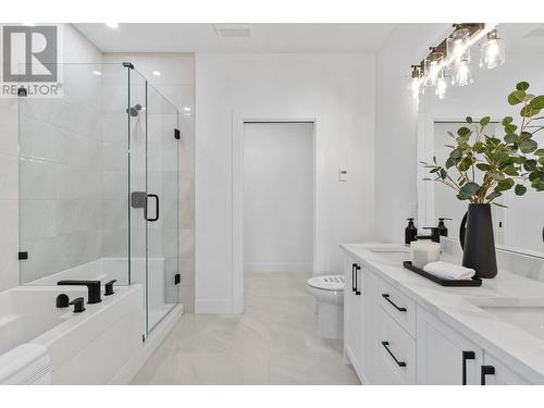 6046 Gerrie Road, Peachland, BC - Indoor Photo Showing Bathroom