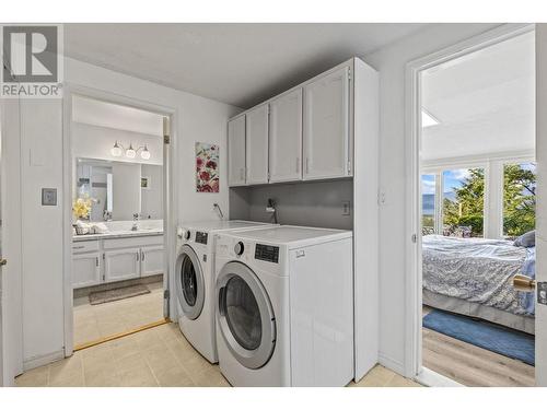 3381 Mcmurchie Road, West Kelowna, BC - Indoor Photo Showing Laundry Room