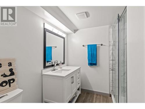 3381 Mcmurchie Road, West Kelowna, BC - Indoor Photo Showing Bathroom