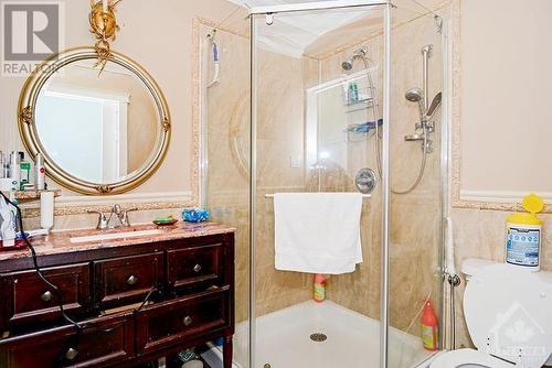 986 Laporte Street, Ottawa, ON - Indoor Photo Showing Bathroom