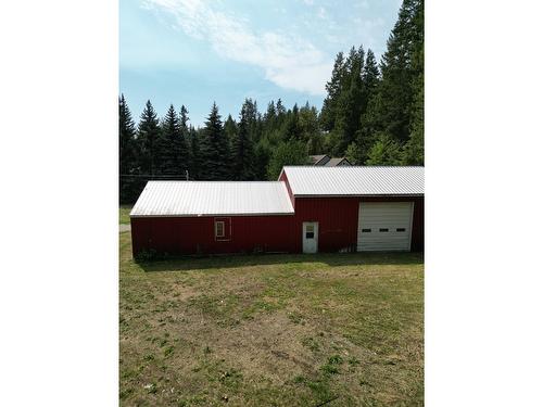 4004 Highway 3, Erickson, BC - Outdoor