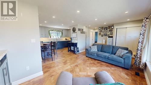 12237 Oak Avenue, Fort St. John, BC - Indoor Photo Showing Living Room