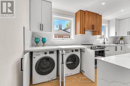 14 Slidell Crescent, Toronto (Parkwoods-Donalda), ON - Indoor Photo Showing Laundry Room