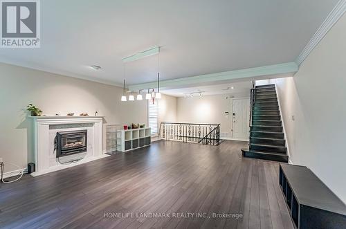 10 Cole Millway, Toronto (Bridle Path-Sunnybrook-York Mills), ON - Indoor Photo Showing Living Room With Fireplace