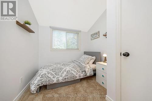 116 Gowan Street, Guelph/Eramosa (Rockwood), ON - Indoor Photo Showing Bedroom